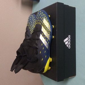 Adidas Predator Freak soccer cleats